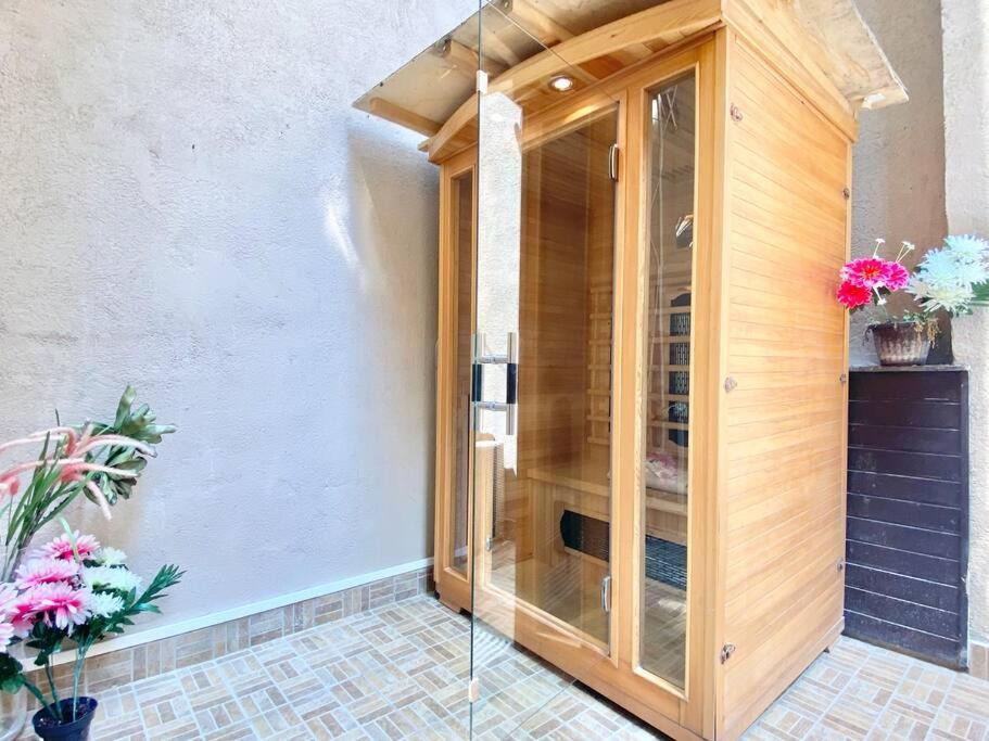 בודפשט Stay Cool! Apartment With Sauna And Private Garden מראה חיצוני תמונה